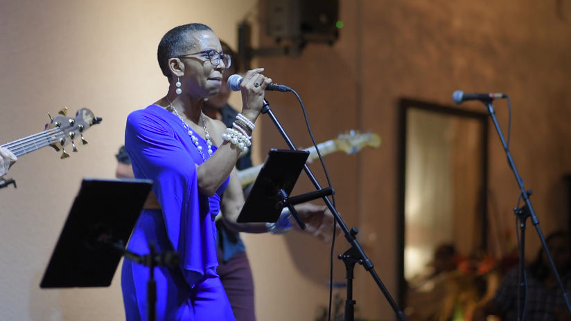 Beth Inabinett Live